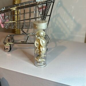 Elizabeth Arden hydrologic acid ceramide capsules Hydro plumping serum￼